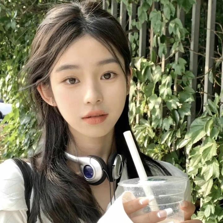 阿朵拉和她的朋友们